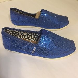 Women’s Toms